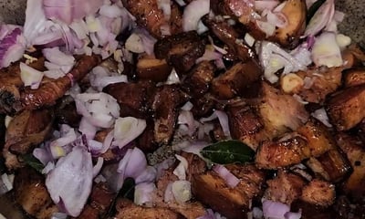 Boucané frit avec oignons