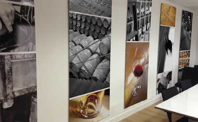 habillage vitrine, décoration des espaces, tableaux photos entreprise