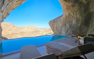 desert-rock-resort-cave-suite-pool-2