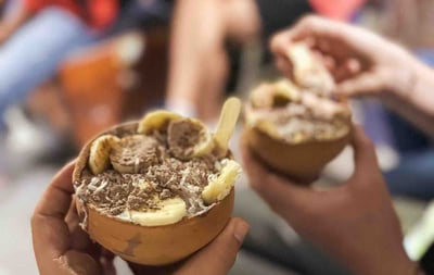 Image of banana and chocolate lassis in Varanasi, India.