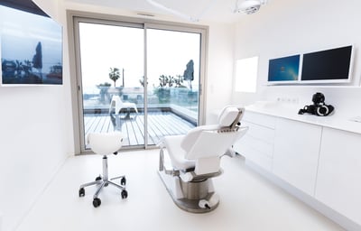 Clinica dentale moderna trattamenti dentali di qualità