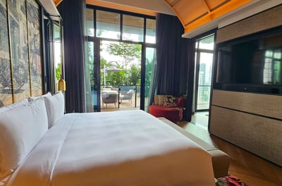 artyzen-singapore-terrace-suite-bedroom-2