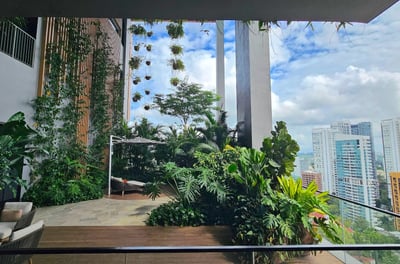 artyzen-singapore-terrace-suite-outside