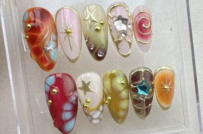 Hand drawn nails, Gift Nails, custom press on nails, hand made Press on Nails, Faux Acrylic Nails, Gel Nails, Press on Nails