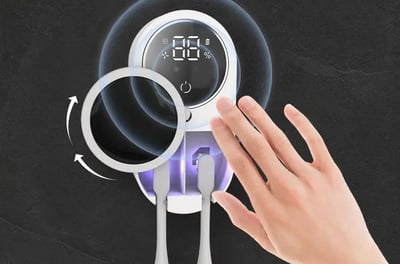 Smart toothbrush sterilizer with automatic disinfection
