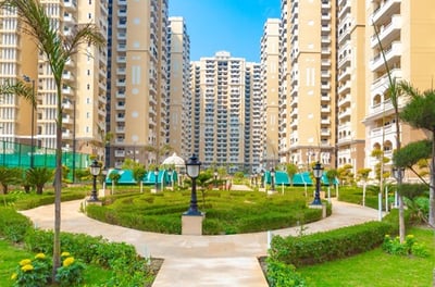 https://www.purvanchalprojects.com/purvanchal-royal-city-II.php?gad_source=1&gad_campaignid=15929056