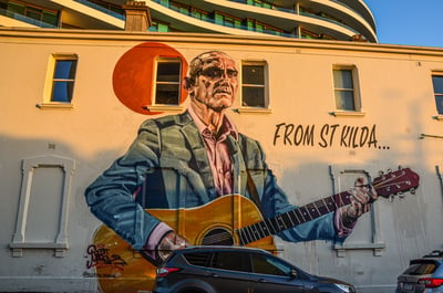 Portrait of Paul Kelly by Scott Marsh on the facade of the Espy in St Kilda, Melbourne