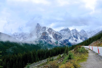 Valley of 11 Peaks