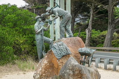 Memorial for the builders of the Great Ocean Road