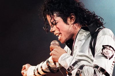 Michael Jackson spellbinding performance.