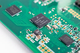 Omini offers small-batch, low-volume, low-cost PCB assembly with precision and efficiency.