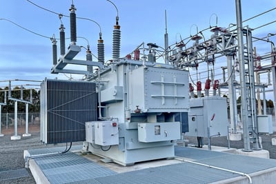 Power plant facility with sensor-based monitoring and FireAlarm automation