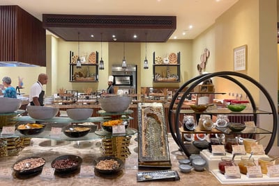 anantara-qasr-al-sarab-breakfast-1