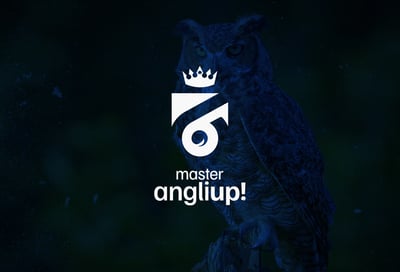 Logotipo minimalista tipo brasão para academia de idiomas por Acebal Santana.