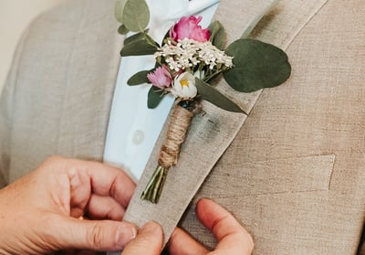 boutonnière  mariage marié fleurs  bouquet locales  biologiques de saison