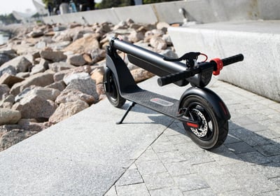 a scooter scooter with a scooter attached to it