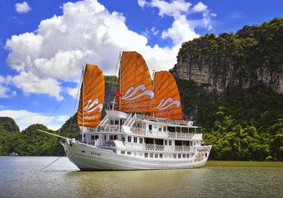 Explore Vietnam in a luxurious yacht.