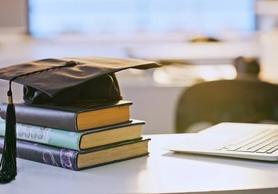 seguro para la universidad de los hijos