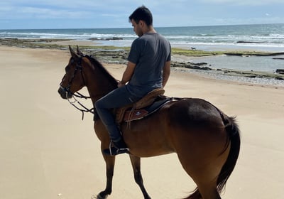 Passeio a cavalo na praia de Sabiagua, Fortaleza - Cearã