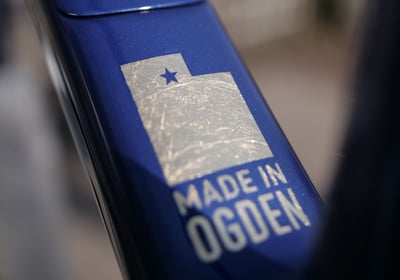 a gravel bike ENVE Mog custom painted