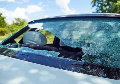 Fast auto glass service