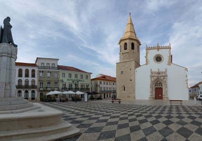 Vista da Praça da República, em Tomar