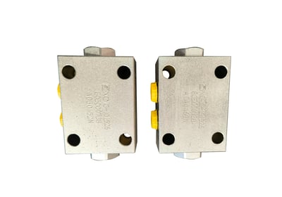 Hydraulic Locks for telescoping boom crane