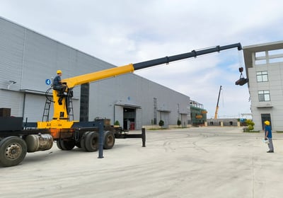 Inspection for hydraulic knuckle crane