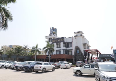 hotel kuber during rush hours