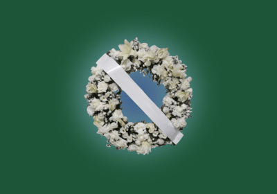 Imagem de coroa de flores Arco americano branca do grupo maya do serviço funerário de são paulo