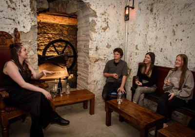 whisky tasting in vaults Edinburgh