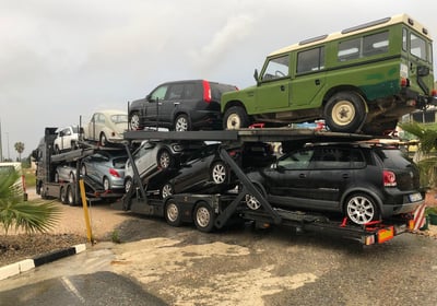 Auto- und Fahrzeugtransporte