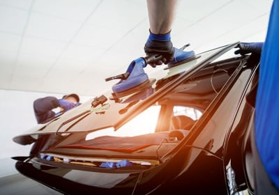 auto glass repair near mewind