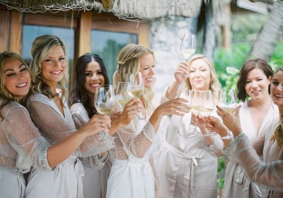 Smagiausi mergvakariai sodyboje "Bitės vila"