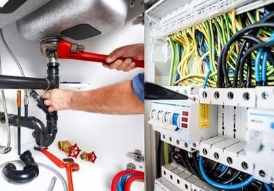 Fontanería y electricidad