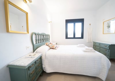 Casa rural hasta 11 personas. Finca alojamiento hasta 35 personas