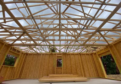 pose de fermettes américaines sur une maison neuve