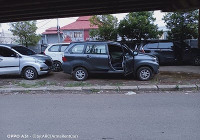 Nikmati layanan sewa mobil 24 jam untuk perjalanan dalam dan luar kota Cirebon yang nyaman dan aman.