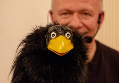Andreas Nolting mit Rabe Abraxas
