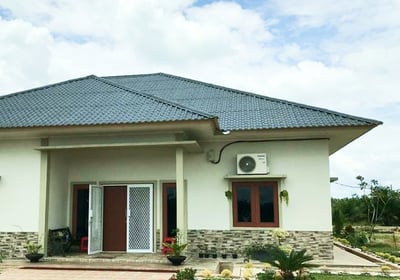 genteng upvc royal roof custom warna abu abu untuk atap rumah tinggal