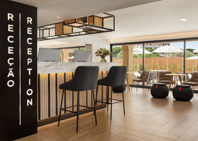 Reception and lounge area at Wyndham Residences Alvor Beach