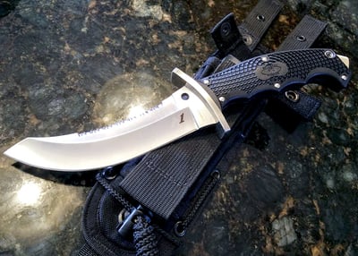 Edged weapons class, fighting knife vs field knife