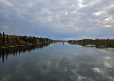 Picture of the Saskatchewan River in Fort Saskatchewan, Alberta