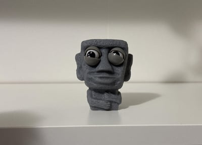 Fun Moai anti-stress toy (10 cm): soft and squeezable decompression figure, gift for teenagers and adults, sensory rock statu