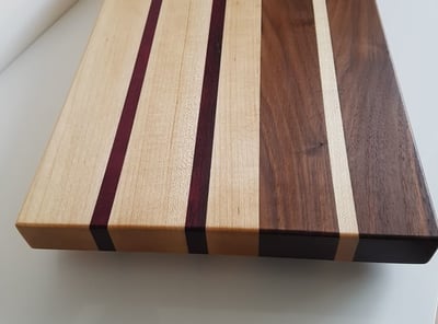 Tagliere-design-unico-legno