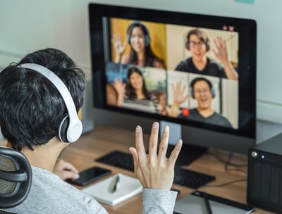 interagir communauté- -créer sa présence en ligne -présence en ligne efficace -identité numérique
