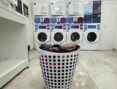Lavanderia em Betim - Roupas, Edredons e Cobertas 📍 Endereço: Rua Marques de Pombal, 834, Bairro Alterosa, Betim 🧺 Serviç