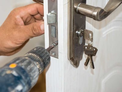 reparación de cerraduras por intento de robo, cerradura no funciona, cerradura manipulada
