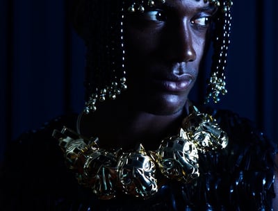 Editorial de Moda O Pente