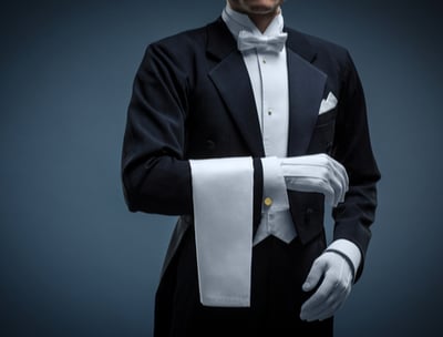 Un majordome se tient à votre disposition